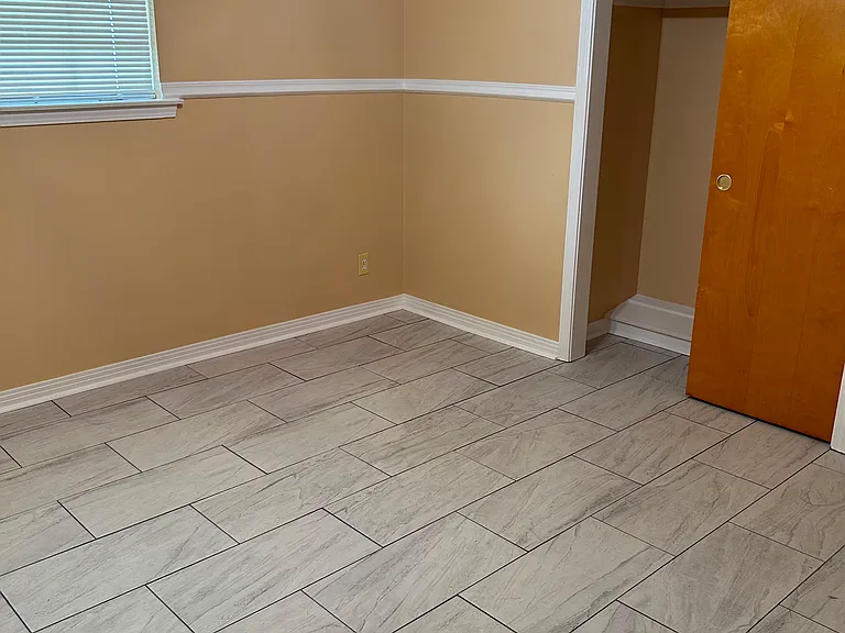 721 Mae St — Photo 3