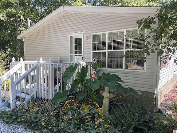 5th image of 294 Dexter Ln