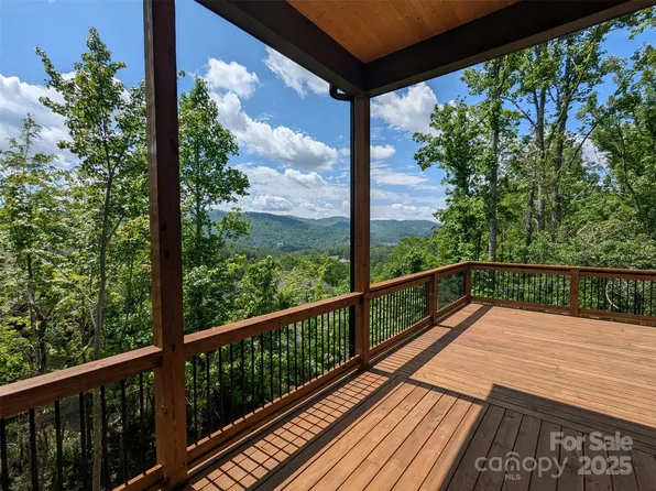 81 Camsyn Dr, Weaverville, NC 28787