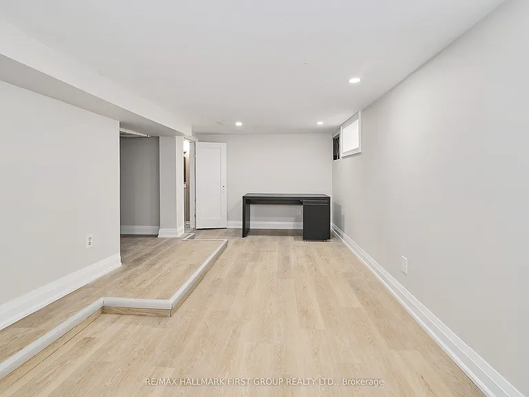 314 Nassau St — Photo 31