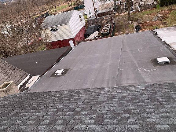 2nd image of 314 Bridge St