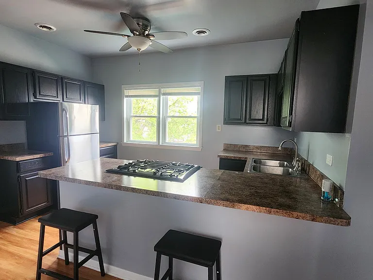 2044 High St #2 — Photo 8