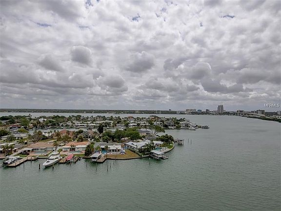 4th image of 31 Island Way APT 1006