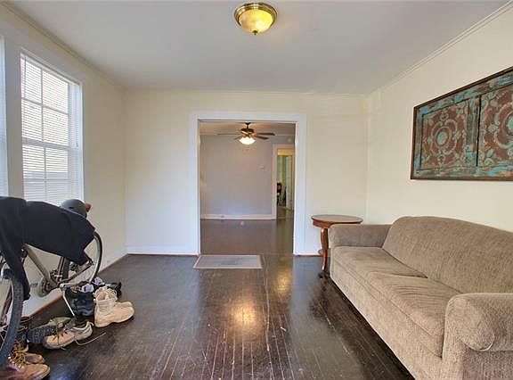4th image of 8209 Hickory St