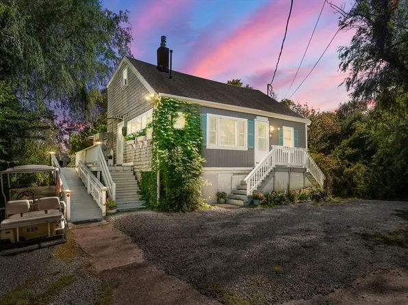 81 Constellation Rd, Marshfield, MA 02050