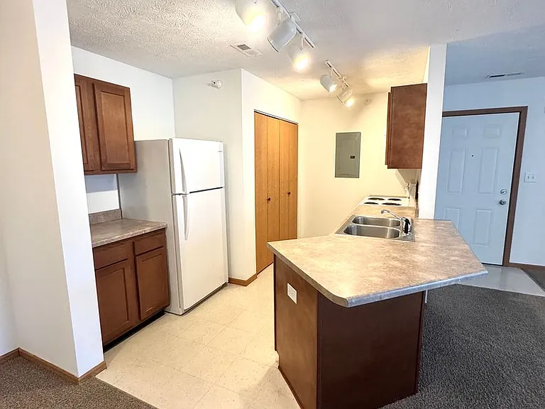 Southern Winds Apartments — Photo 21