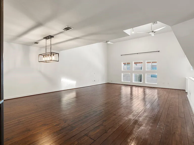 349 Sydnor St — Photo 14