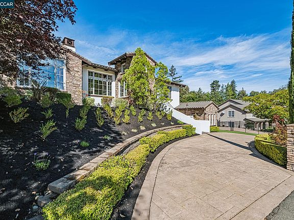 3rd image of 179 Vernal Dr