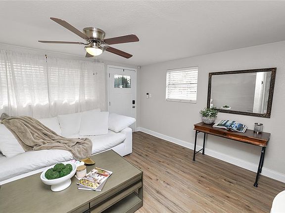 4th image of 272 Avenue A