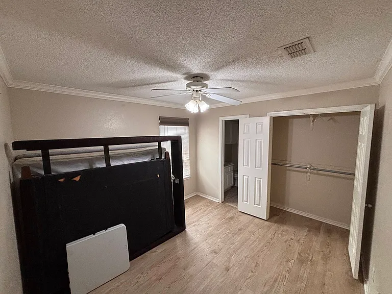 810 N Evanston Ave #B-C — Photo 3
