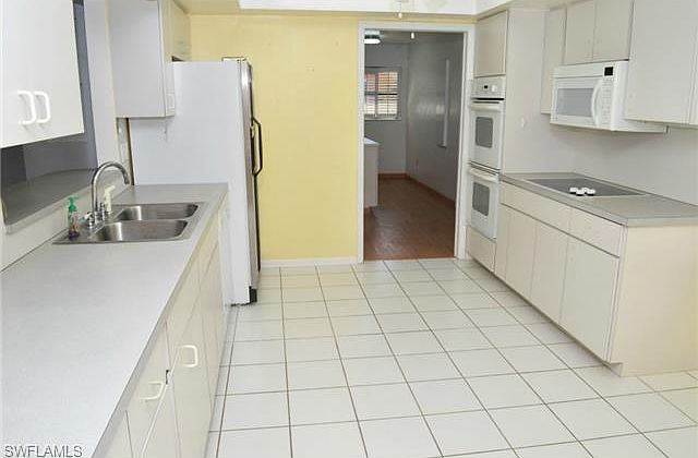 1st image of 3668 Bailes St