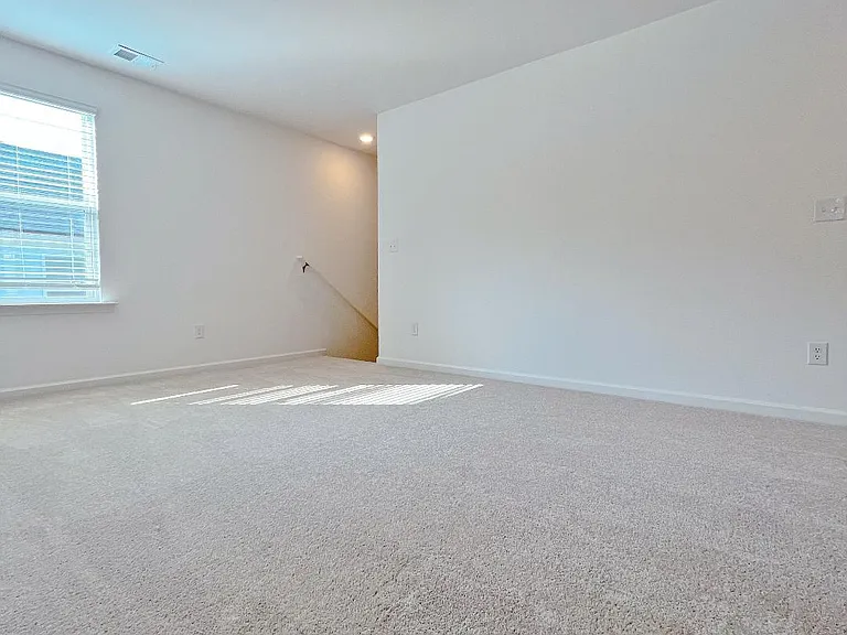366 Golden Eagle Pkwy — Photo 14