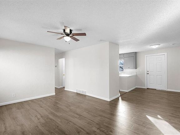 3rd image of 9804 Marsh Ave