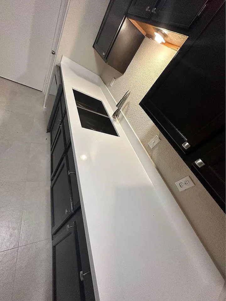 2 bed, 1068 sqft, $1,400 — Photo 4