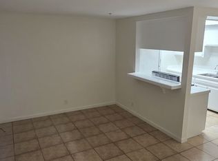 Menlo, Hawthorne, CA 90250