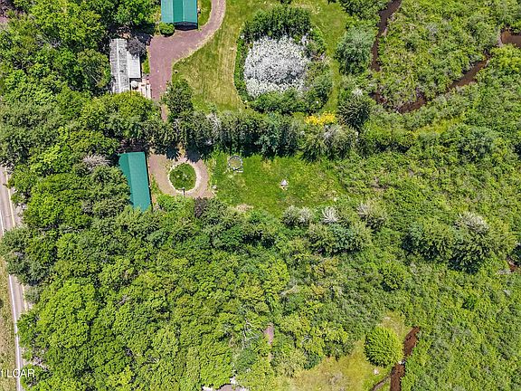 3rd image of 366 Middleburg Rd
