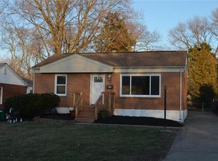 190 De Smet Dr, Florissant, MO