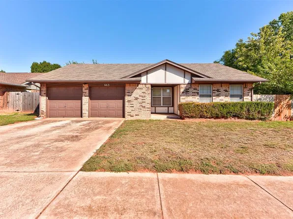 663 W Perry Dr, Mustang, OK 73064