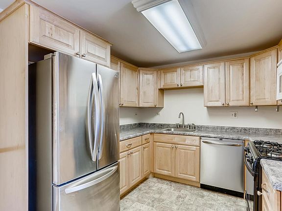5th image of 1310 Forestdale Ct