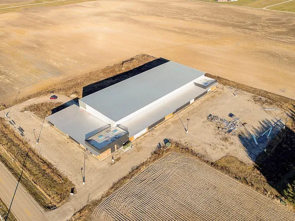 200 Pitzner Pkwy, Jefferson, WI 53549