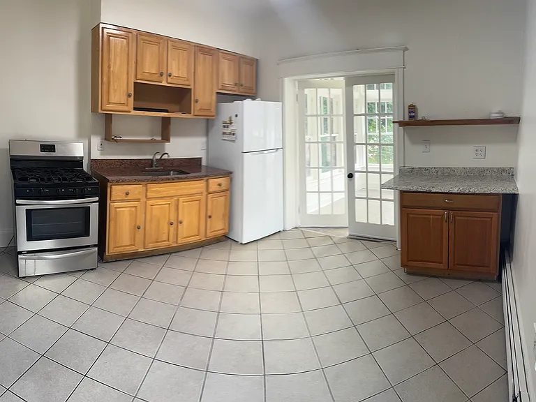 971 S Broad St #2 — Photo 3