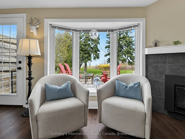 139 Lakeshore Rd E #10 — Photo 15