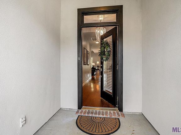 3rd image of 6913 Weydert Way