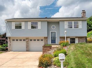 116 Melody Dr, West Mifflin, PA 15122