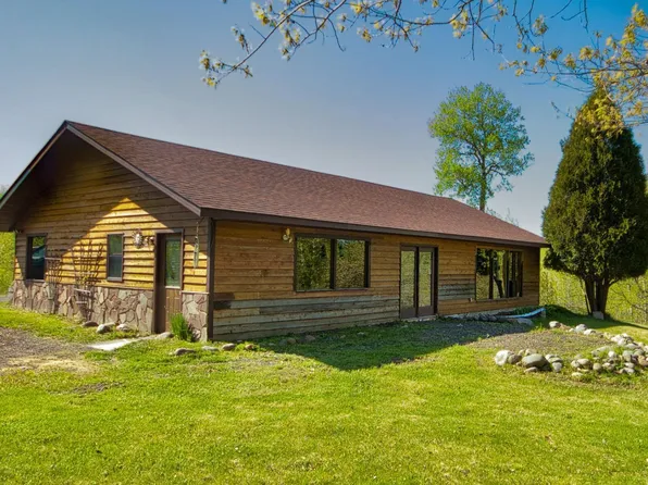 2071 State Highway 23, Holyoke, MN 55749
