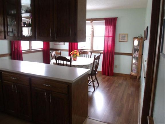 4th image of 116 S Wheatland Dr