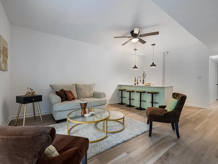 912 Langford Pl — Photo 29
