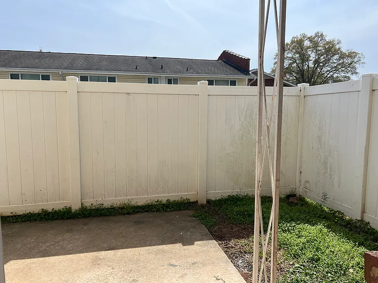 2343 Champion Ct — Photo 42