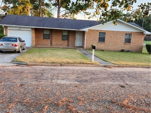 3309 Hanna St, Tuskegee, AL 36083