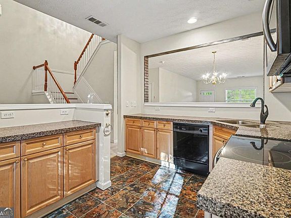 3rd image of 994 Pike Forest Dr