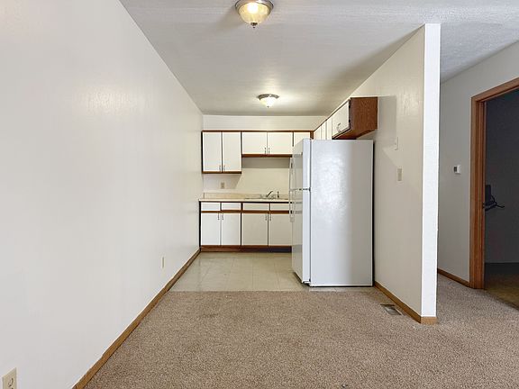 2nd image of 809 Mill St #809