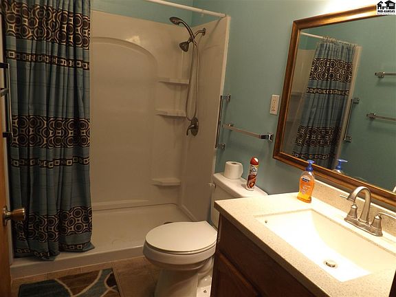 4th image of 1119 Welton St