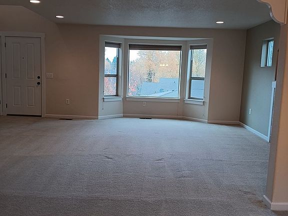 2nd image of 1296 Westbrook Dr NW