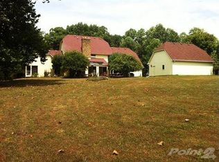 4467 W Tanglewood Dr, Bloomington, IN 47404