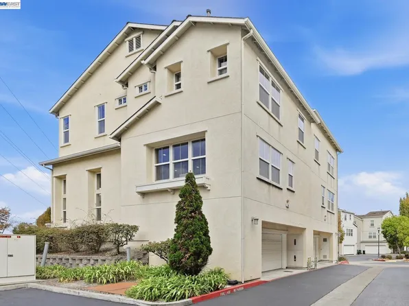 120 Summer Ln, Richmond, CA 94806
