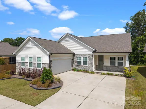 315 Skyebrook Ln, Rock Hill, SC 29730