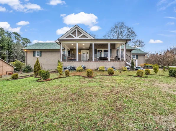 353 Country Club Rd, Shelby, NC 28150