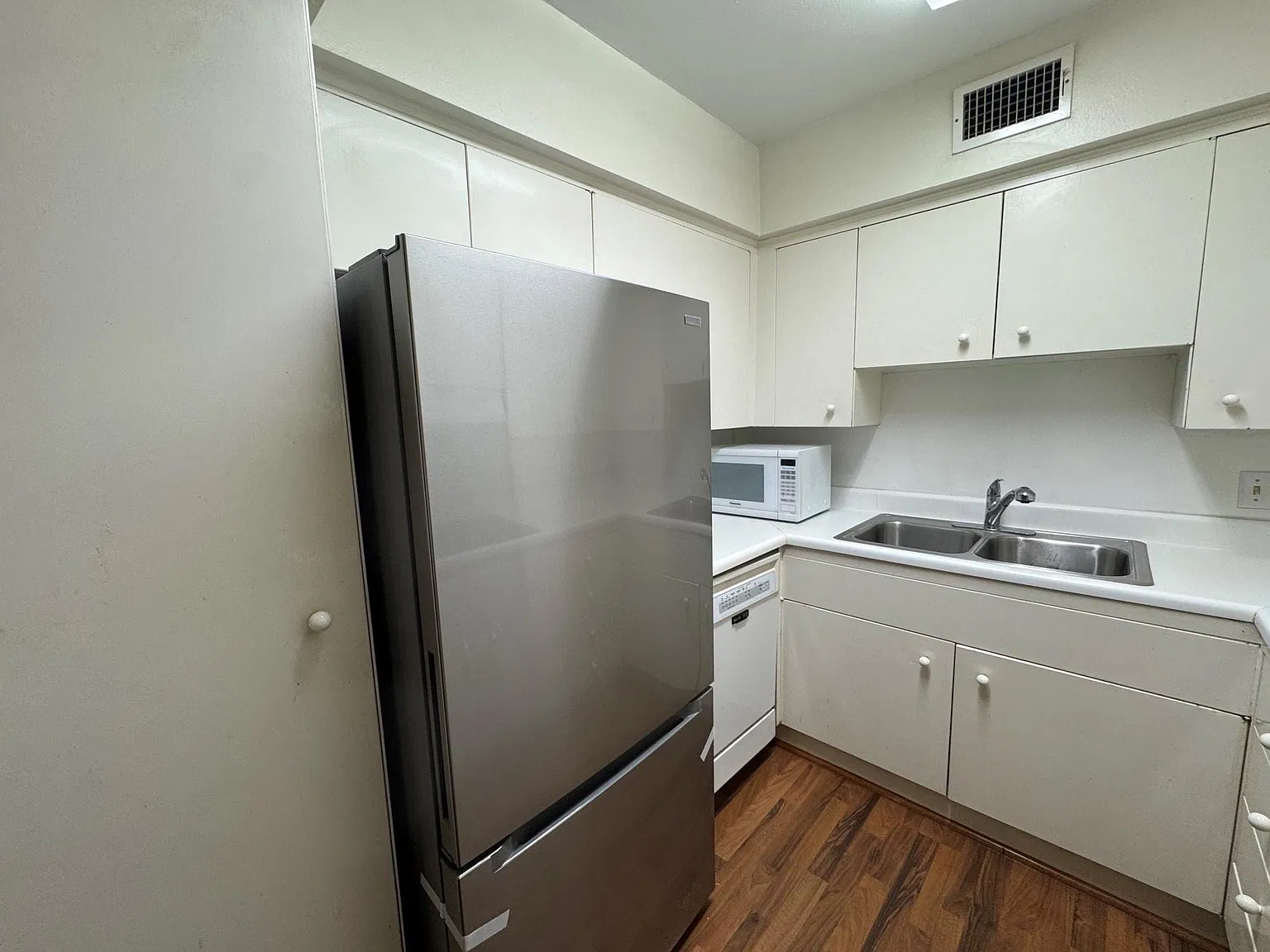 2600 Bellefontaine St — Photo 3
