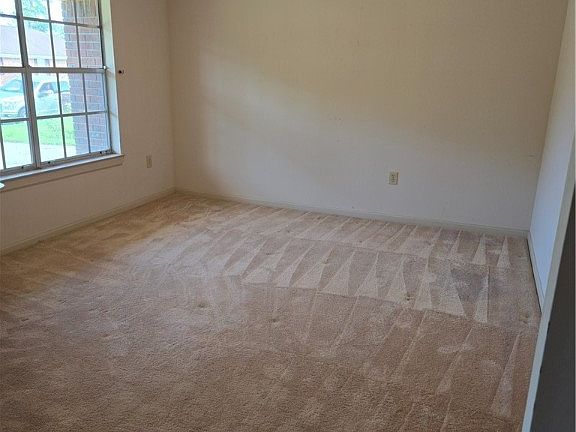 3rd image of 103 Marsh Bluff Drive