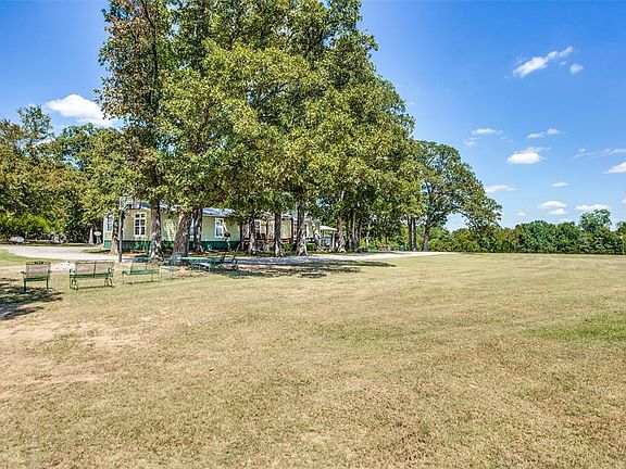 4th image of 1299 County Road 2125