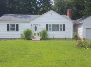 34 Anne St, East Longmeadow, MA 01028
