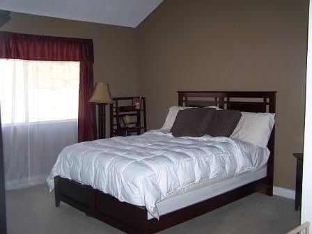 5th image of 2660 Twain Dr APT 20