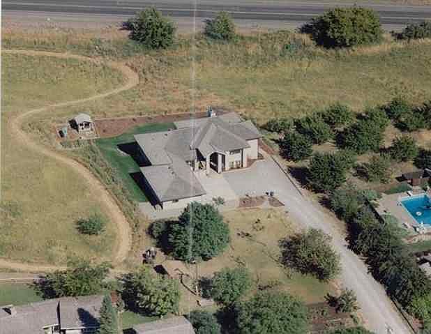 2nd image of 6625 S Waneta Rd