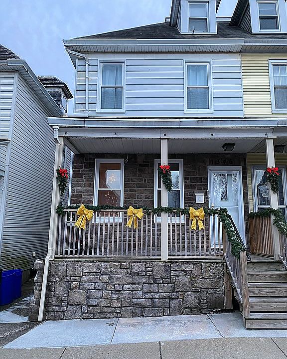 2nd image of 1346 Ferry St