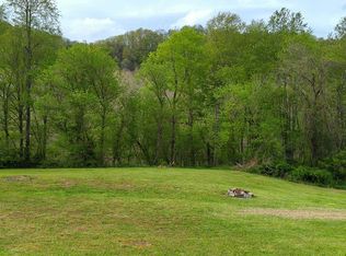 9622 Fish Creek Rd, Glen Easton, WV 26039