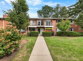 1150 Osterman Ave APT C, Deerfield, IL 60015